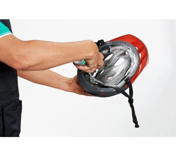 Motorex Helmet Care Spray Reinigungsschaum 2 Motorex Helmet Care Spray Reinigungsschaum – Bild 2