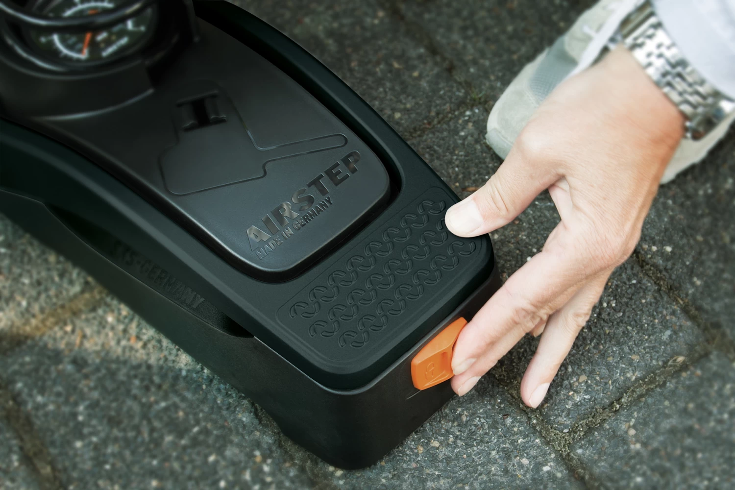 SKS Airstep Digi Fußpumpe Für E-Bikes 8 SKS Airstep Digi Fußpumpe Für E-Bikes – Bild 8